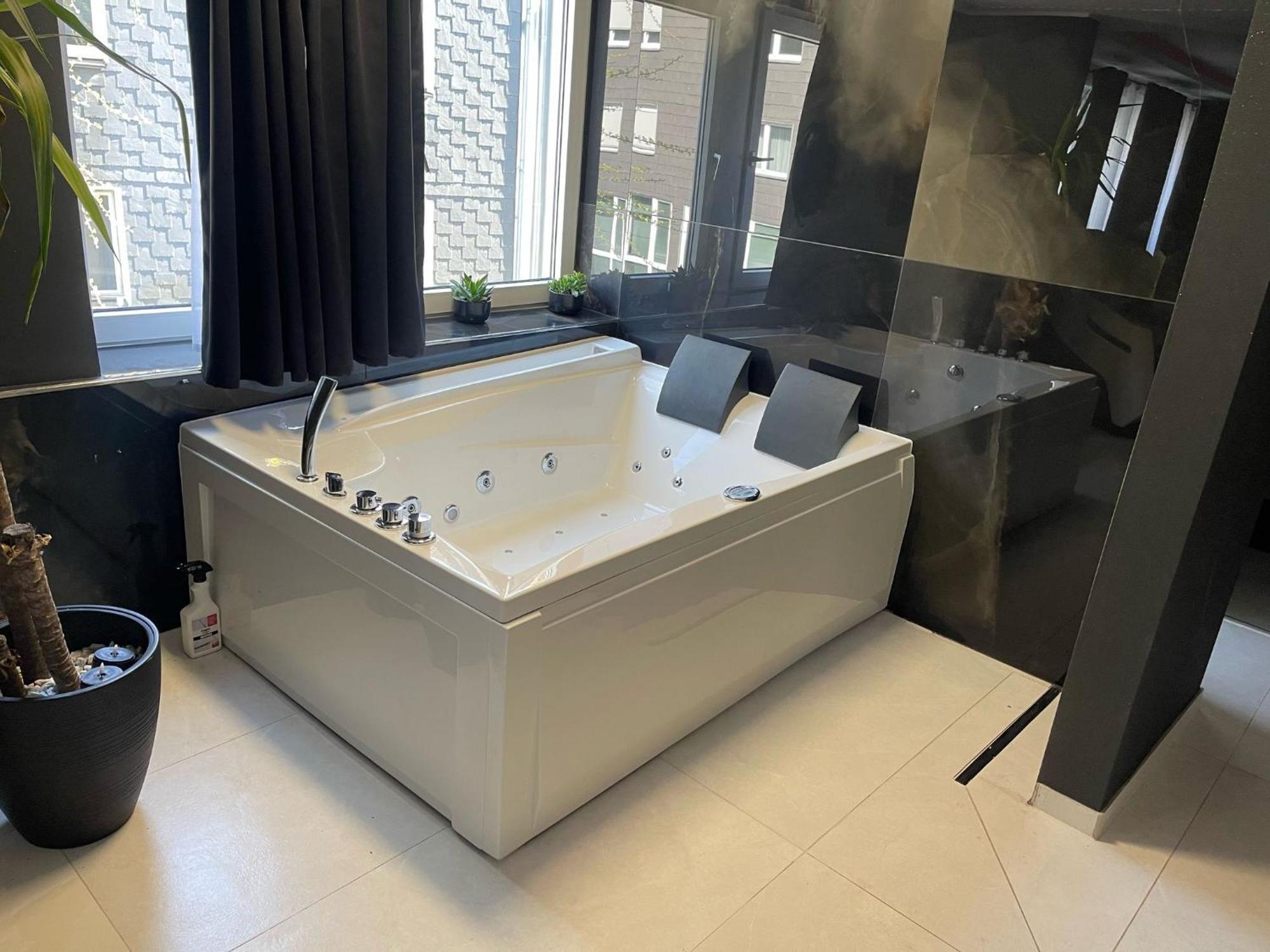 Ferienwohnung Spa Delluxe Essen Buitenkant foto